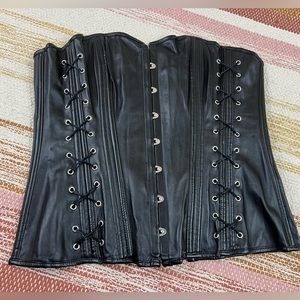 NEW Gothic Faux Leather Corset 🖤💀